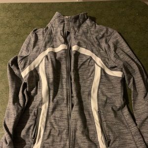 Size 12 Lululemon zip up jacket - no tags